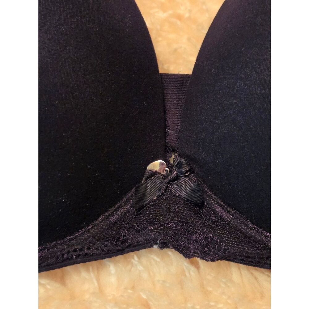 Victoria's Secret 34 DD Black Lace Wireless Padded Women's Bra - Picture 4 of 5
